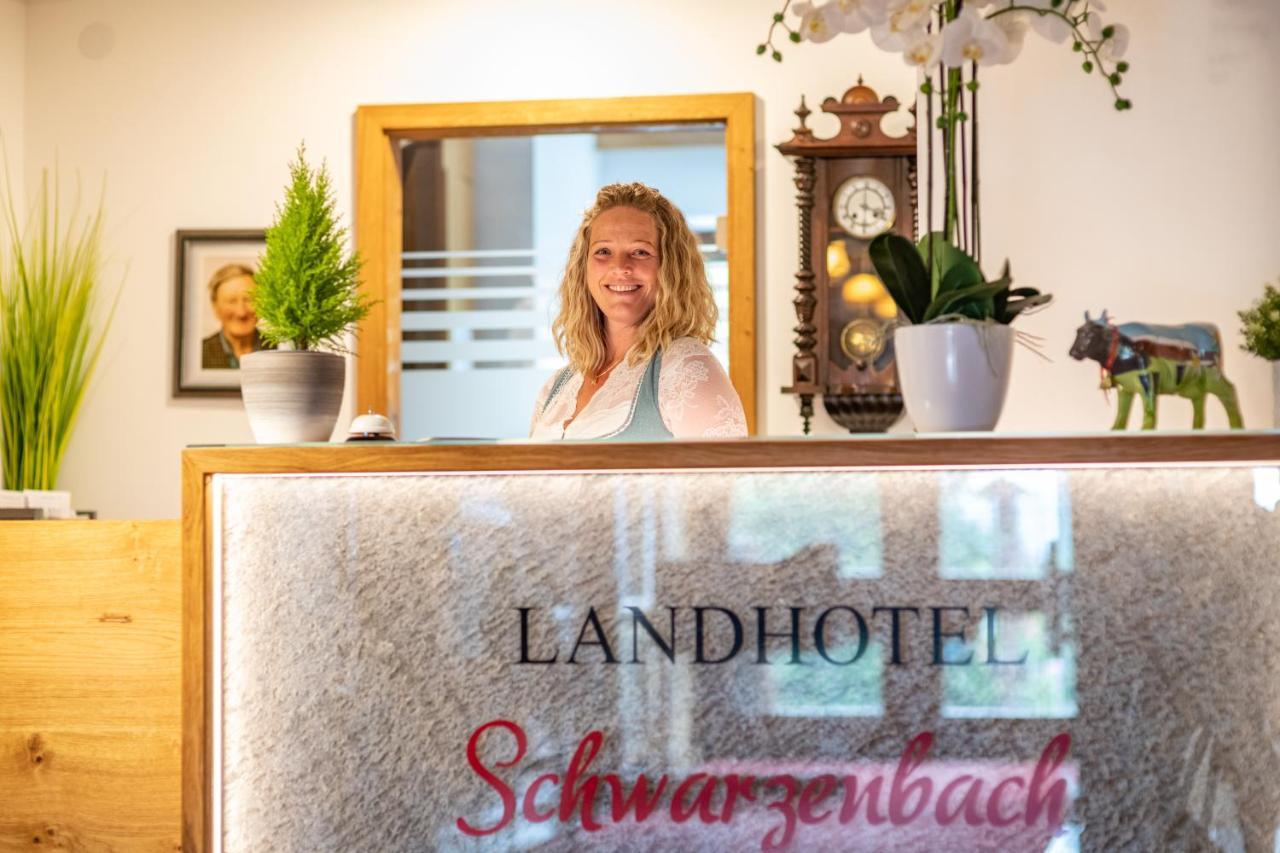 ランドホテル シュヴァルツェンバッハ ウェルネス＆スパ リーデン エクステリア 写真